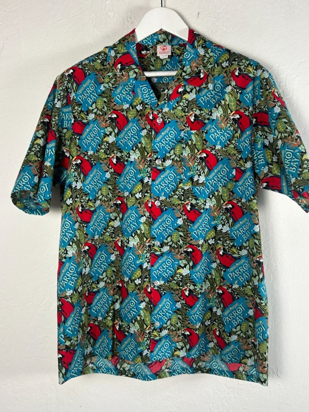 Vintage Scorpio Mens Hawaiian Captain Morgan's Parrot Bay Shirt Large Blue USA